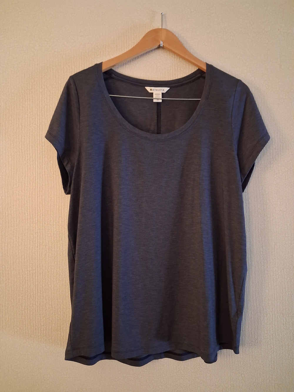 Athleta Women's Light Navy Scoop Neck Tee Sz XL